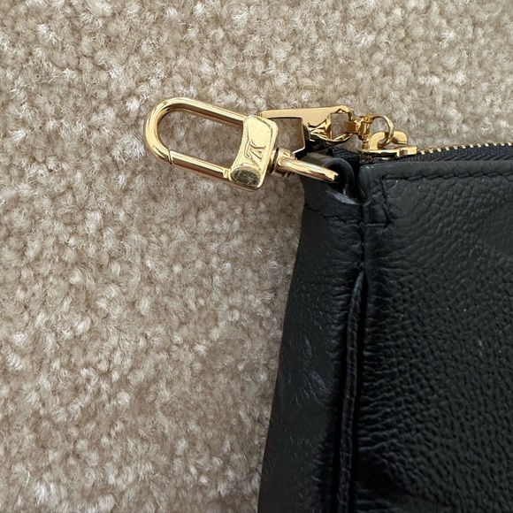 Louis Vuitton Empreinte Multi Pochette (Small Pouch) - Picture 8 of 15